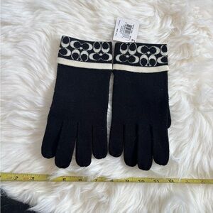 Coach gloves, black mittens, NWT Black and White Women's Gloves